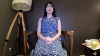 娇子格调，气质轻熟女~好会撩啊~表情淫荡~大叔也抵挡不住~又亲又舔又抠激情啪啪~极致诱惑